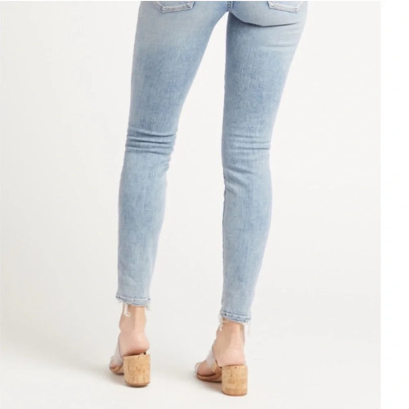 Good American Good Legs Destroyed Hem Jeans - Picture 2 of 6